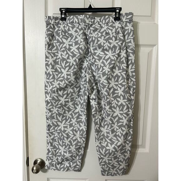 Lands End Elastic Waist Pull-on Mid Rise Patterned Capris Size 14p - Picture 4 of 5